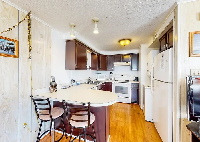 Sea Loft 210 *